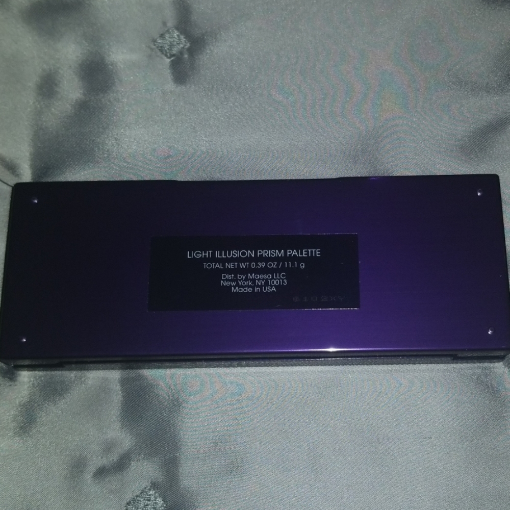 Fiona Stiles Light Illusion Prism Palette - Picture 3 of 3